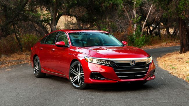 Edmunds: The best used hybrid sedans for under $25,000