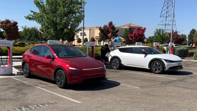 Edmunds: Five expert tips to make cross-country EV driving easy