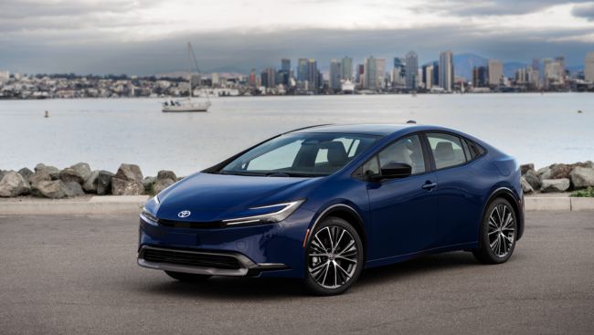 Save money and gas with a used hybrid vehicle. Here are some picks from Edmunds