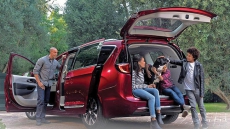 2017 Chrysler Pacifica: Upping the minivan ante