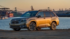 Jeep Cherokee vs Subaru Forester: Edmunds sizes up hybrid SUVs