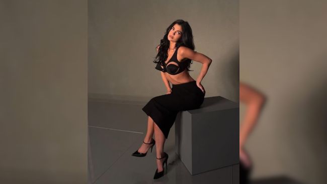 Kylie Jenner rings in 28th birthday with special dinner party by Kendall, Hailey Bieber