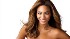 Beyonce Knowles Launches Temporary Tattoo Line