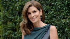 Cindy Crawford Turning 50, Embraces Her Age