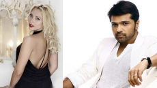 Salman's Ladylove Lulia Croons For Himesh