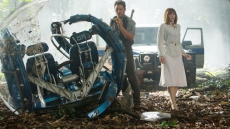 'Jurassic World' - Colossal But Not Emotional Enough