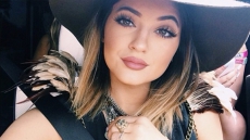 Kylie Jenner 'has no issues about being an unwed mother'