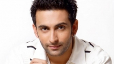 I love Arijit Singh's voice: Nandish Sandhu