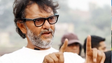 Rakeysh Mehra Inspires, Surprises Hrithik Roshan