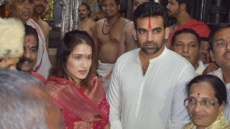 SEE PICS:  Sagarika Ghatge, Zaheer Khan Visit Mahalaxmi Temple In Kolhapur