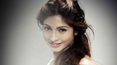 Tanishaa eager to see Kajol-Shah Rukh in 'Dilwale'