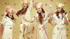 Veere Di Wedding Movie Review: Kareena Kapoor, Sonam Kapoor Film Offers Style But No Soul