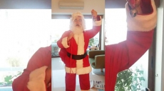 Aamir Khan Turns Santa For Children On Christmas