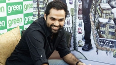 Abhay Deol Trolled For Tone-Deaf Airport Video, Says 'I'm Not Perfect'