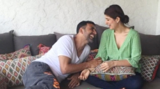 Twinkle Khanna Wrote Akshay Kumar's Award Acceptance Speech And It's Hilarious!
