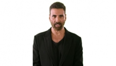 Akshay Kumar's security escort car crashes into auto-rickshaw