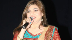 Sexy Means Revealing In This Era, Says Alka Yagnik