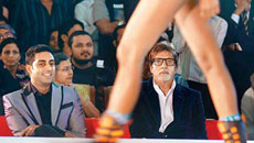 Big B goes 'Jumma chumma' with B-Town's 'young' brigade