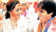 Amitabh Bachchan, Hema Malini get together for Maharashtra Night