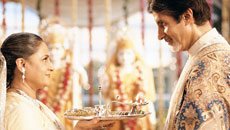 Amitabh Bachchan Feels Guilty To See Women Fast On Karva Chauth