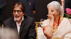 When Amitabh Bachchan Carried Waheeda Rehman's Footwear