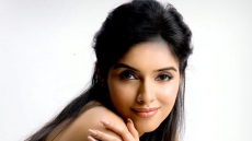 Asin to celebrate birthday in Paris