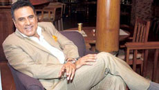 'Happy New Year' will be a blockbuster: Boman Irani