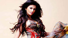 Daisy Shah Positive About 2015