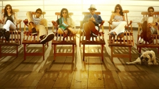 'Dil Dhadakne Do' Team To Promote Film At IPL Final