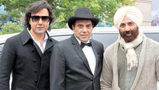 Dharmendra Feels Bad For 'Poor Star Sons'