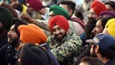 Punjabi singer actor Diljit Dosanjh joins farmers protest