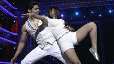 'Khamoshiyan' Actors To Show Film To Their Families