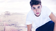 Jon Hamm slams Justin Bieber, calls him a sh**head