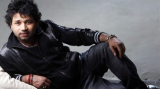 VIDEO: Kailash Kher Unveils 'Ujjwala Bharat Ujjwala' Song