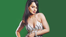 'Tanu Weds Manu' Sequel Poster Out On Kangana's Birthday