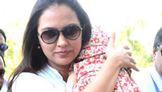 Lara's challenging 'mom' moment