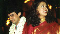 'Dil' Clocks 25, Madhuri, Anupam Nostalgic