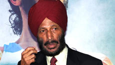 Milkha Singh invites team 'Saala Khadoos'