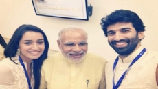 Celebs go on selfie spree with Modi
