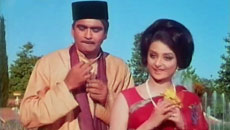 'Padosan' In IMDb's Top 100 Indian Films, Saira Banu Happy