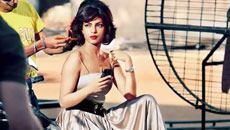 Priyanka Chopra To Play Yoga Ambassador In Second Hollywood Film 'ISN'T IT ROMANTIC?'