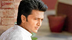 Won't accept script similar to 'Grand Masti': Riteish Deshmukh