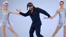 Saif Praises 'Dangal', Terms Aamir 'Phenomenal'