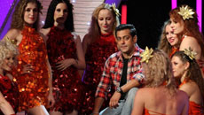 Bigg Boss 10: Salman Khan Breaks Norms Tells Housemates Of Om Puri’s Death