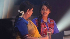 Shabana Azmi Turns Adviser To Ill Juhi Chawla