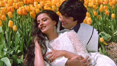 Big B Donates 'Silsila' Jacket To Needy For Winter