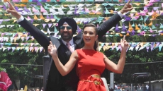 'Singh Is Bling' Stars Salutes Sikh Community Of Fashion