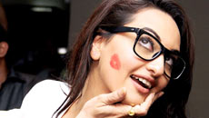 Sonakshi To Act With Family Only With Right Script