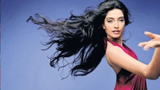 Sonam Kapoor Spreads Awareness On #WhyTheGap