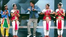 We've Sold Our Souls For Selfies: Shah Rukh Khan